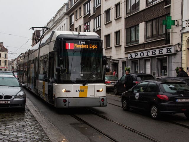 hoe overleef je het openbaar vervoer als je hoogsensitief bent