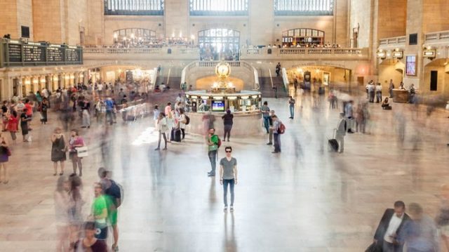 Waarom verbinding voor een hooggevoelig persoon zowel eng als nodig kan zijn