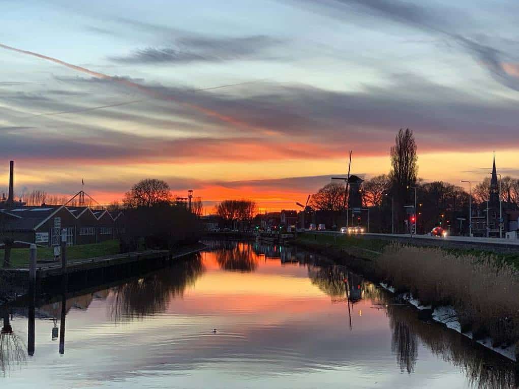 Hoe de "gemiddelde man” kan leren voelen - Nieuwetijds