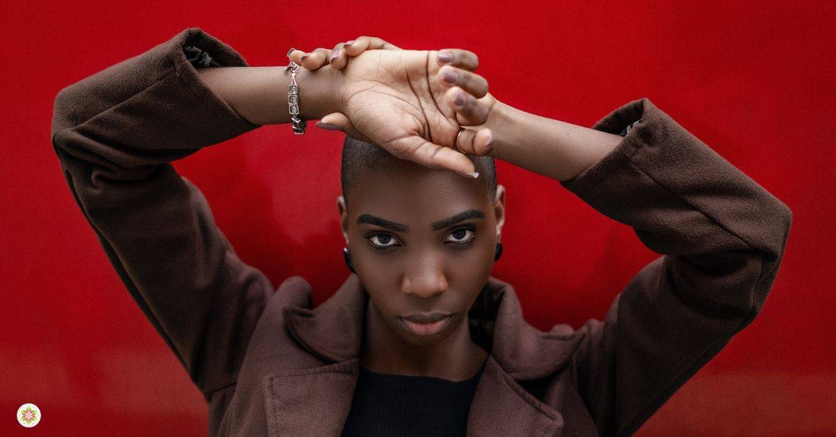 Zo lees je aura’s – Wat betekent elke kleur